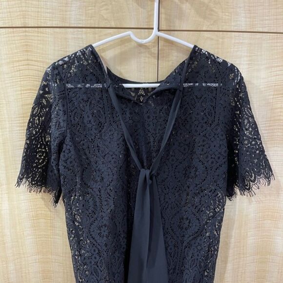 LOFT Black Lace Short Sleeve Top with Bow in Back - Picture 6 of 6